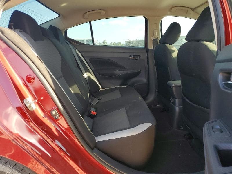 2021 NISSAN VERSA SV 11