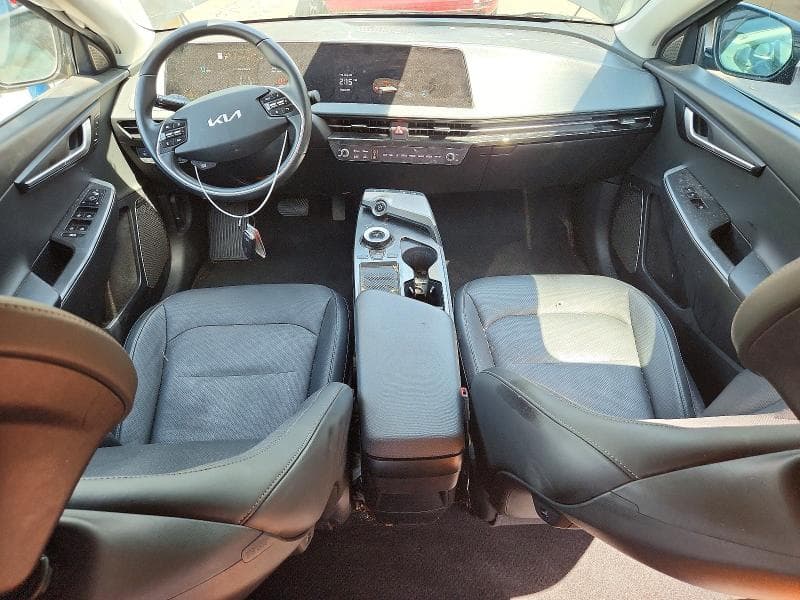 2023 KIA EV6 WIND 8
