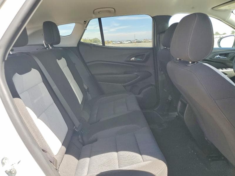 2024 CHEVROLET TRAX LS 10