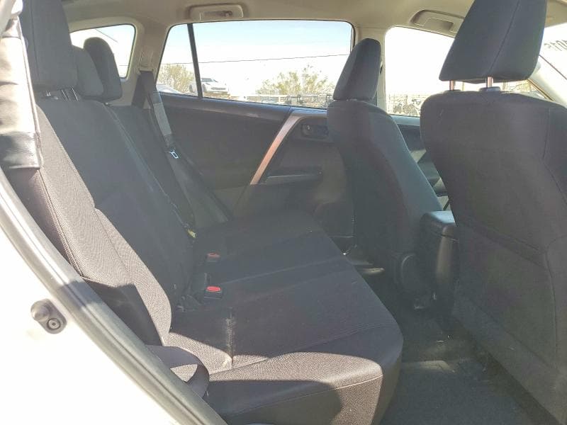 2018 TOYOTA RAV4 LE 11
