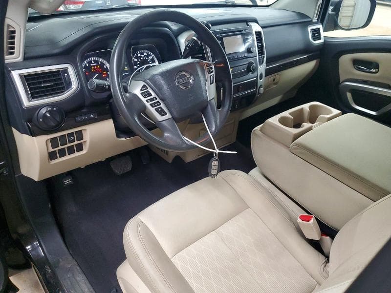 2017 NISSAN TITAN SV 8