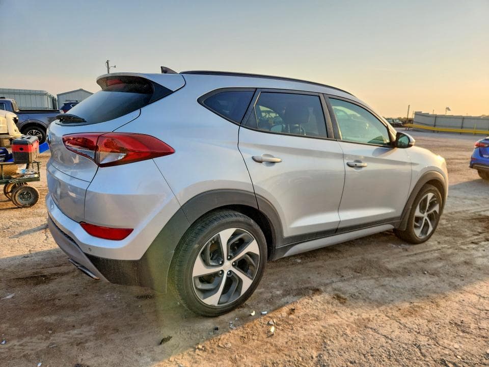 2018 HYUNDAI TUCSON VALUE 3
