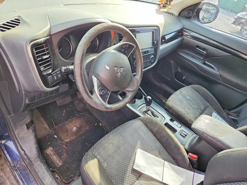 2019 MITSUBISHI OUTLANDER ES 8