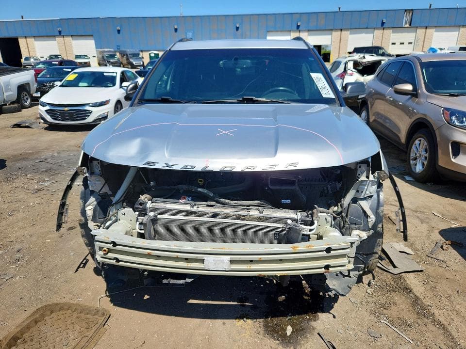 2018 FORD EXPLORER XLT 5
