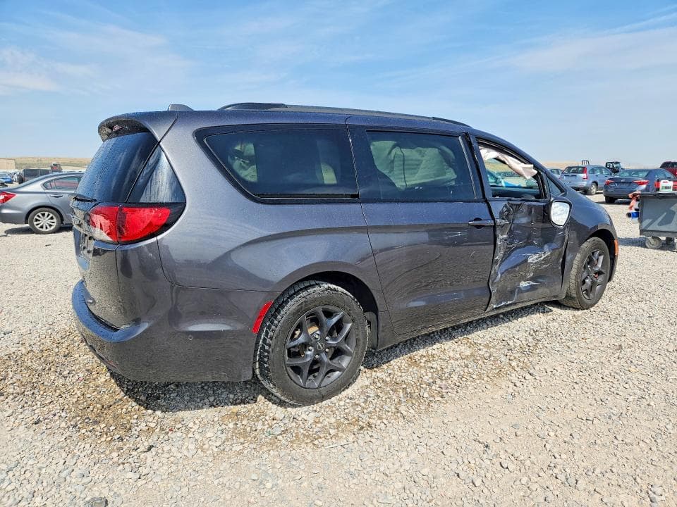 2019 CHRYSLER PACIFICA TOURING L PLUS 3