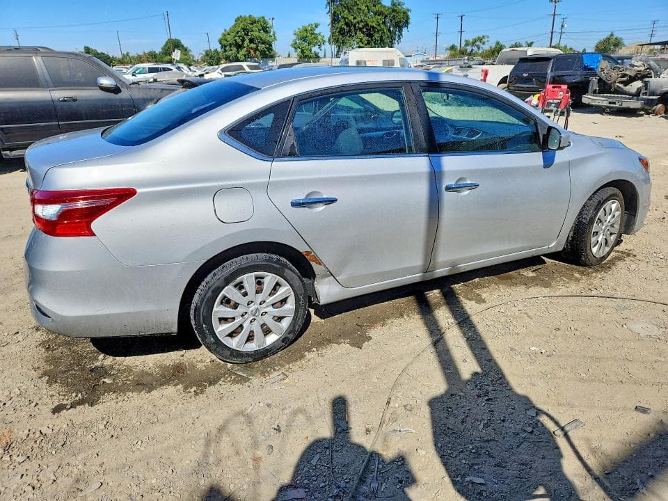 2018 NISSAN SENTRA S 3