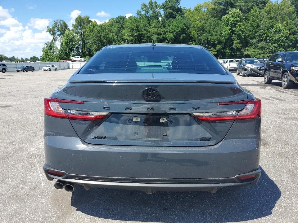 2025 TOYOTA CAMRY SE 6