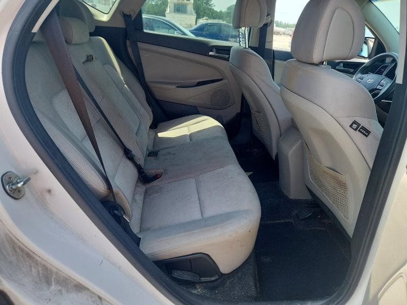 2017 HYUNDAI TUCSON SE 11
