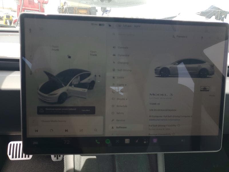 2025 TESLA MODEL 3 9
