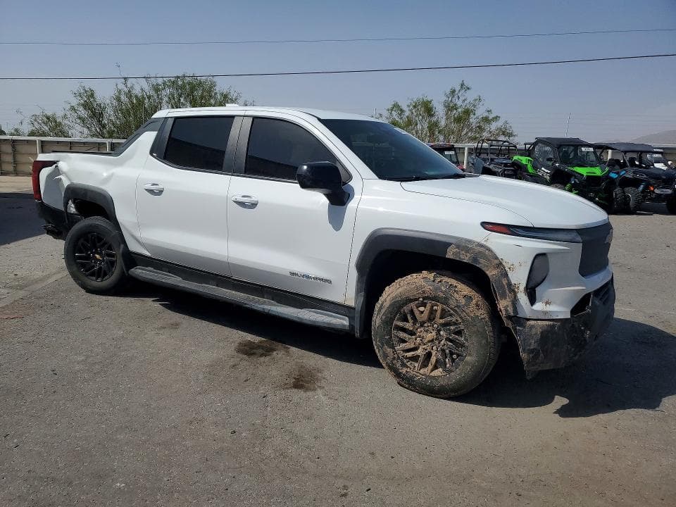 2024 CHEVROLET SILVERADO 4