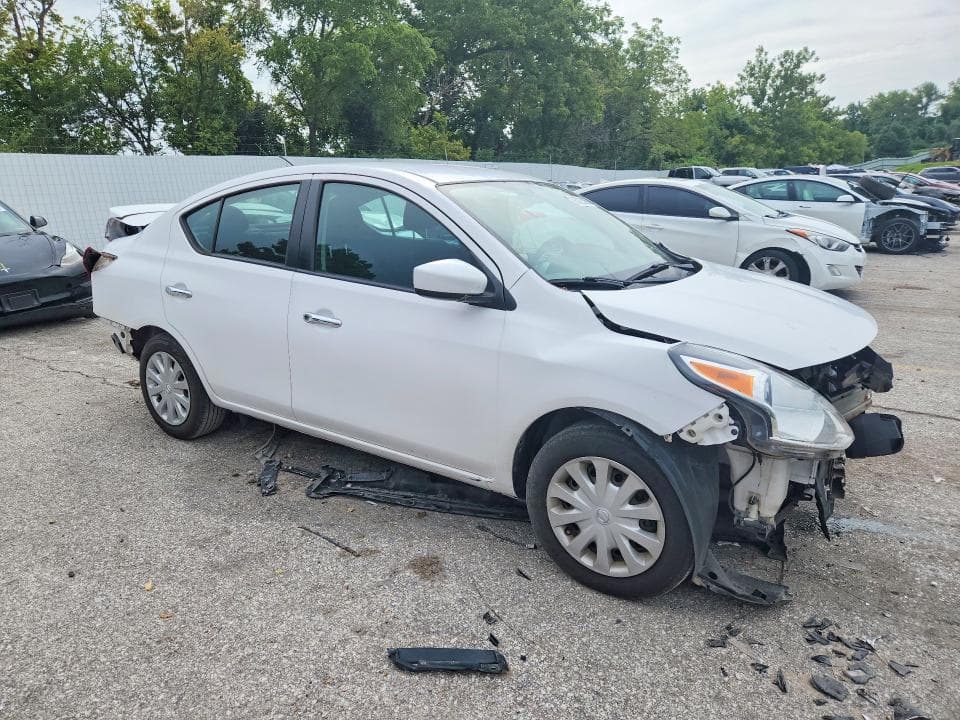2019 NISSAN VERSA SV 4