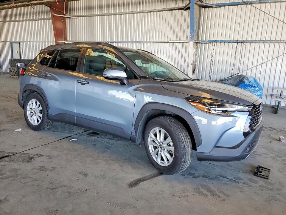 2023 TOYOTA COROLLA CROSS LE 4