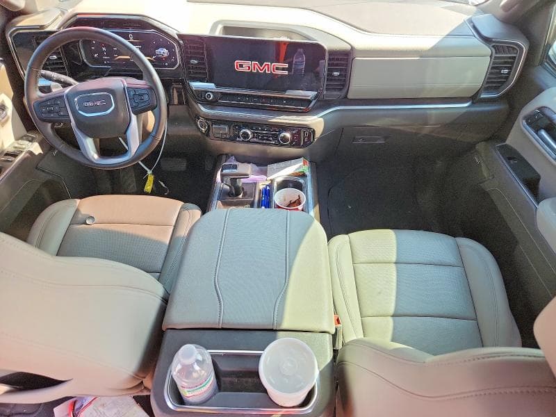 2026 GMC SIERRA K1500 SLT 8
