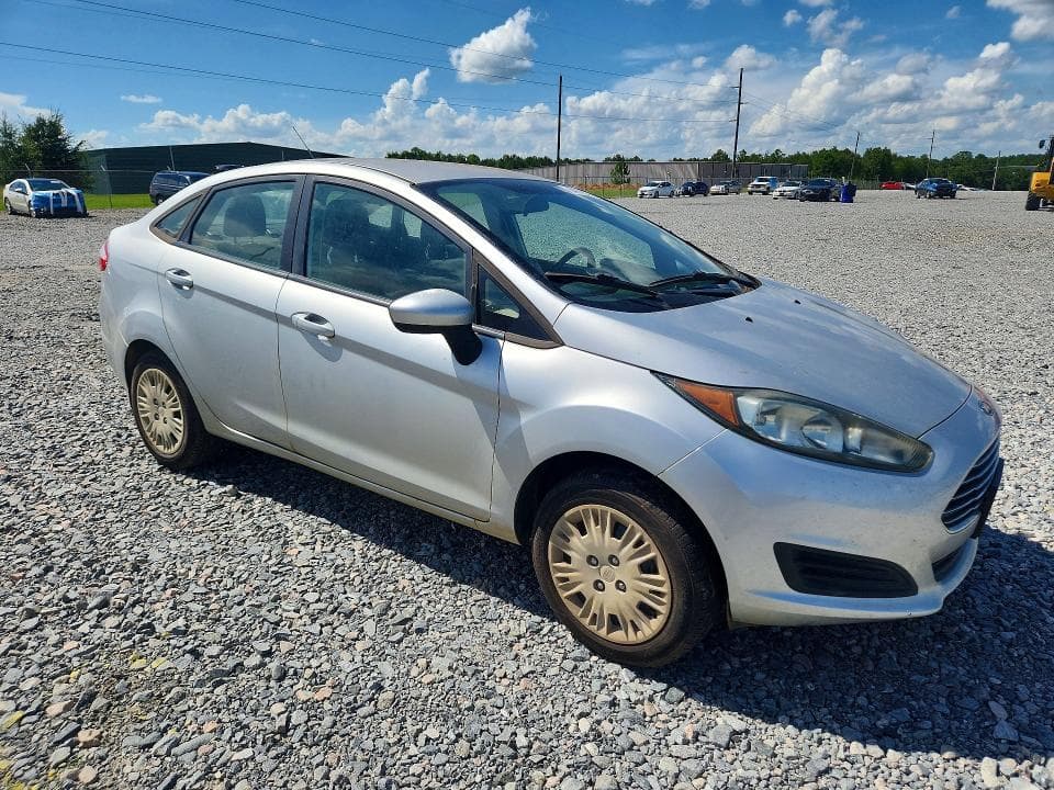 2017 FORD FIESTA S 4