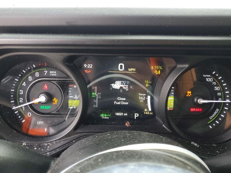2025 JEEP WRANGLER SAHARA 4XE 9