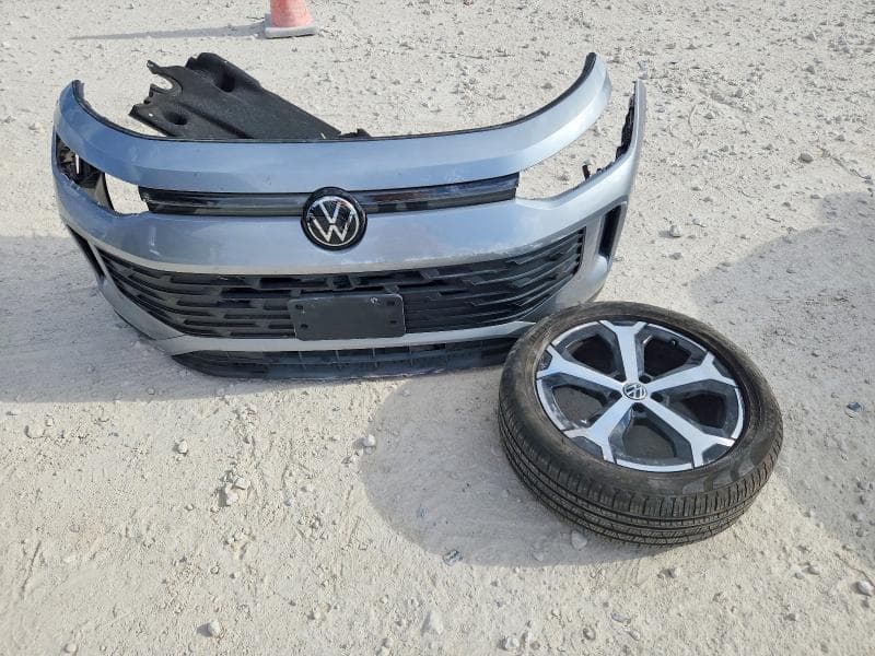 2025 VOLKSWAGEN TIGUAN SE 12