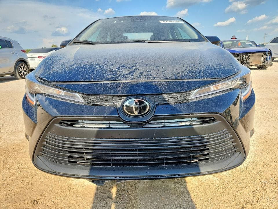 2025 TOYOTA COROLLA LE 5