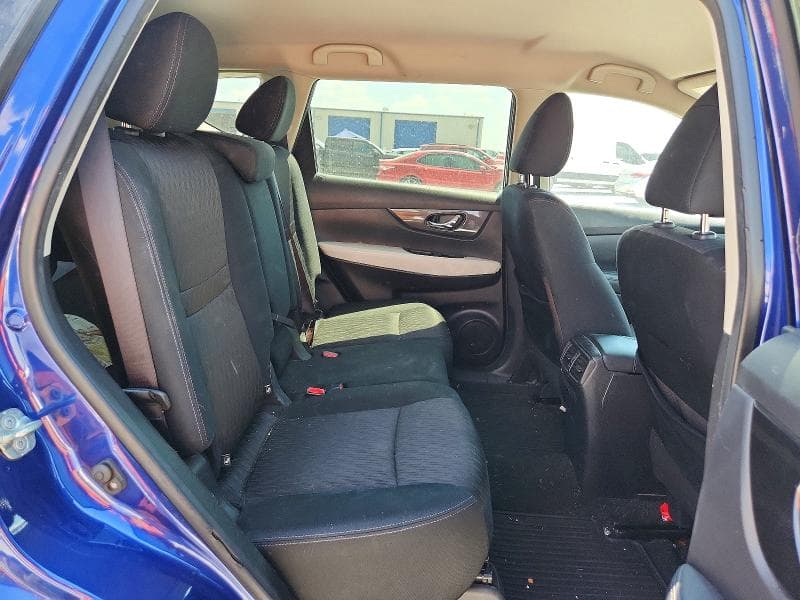 2018 NISSAN ROGUE SV 11