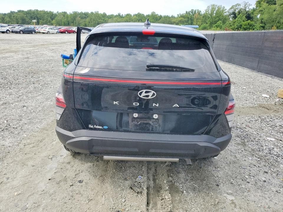 2024 HYUNDAI KONA SE 6