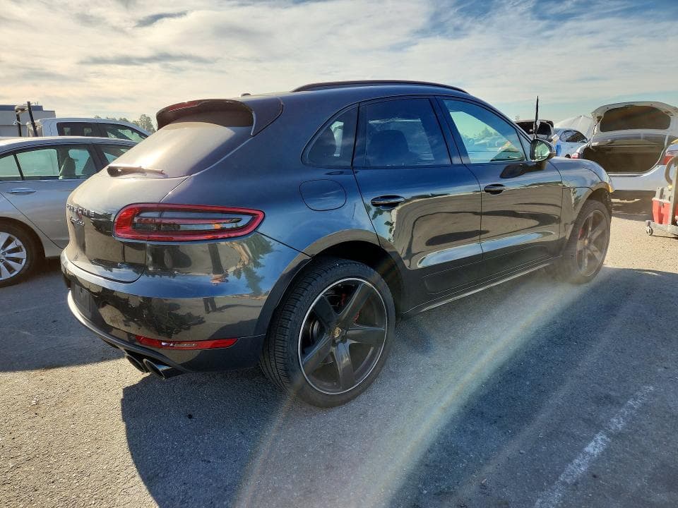 2018 PORSCHE MACAN TURBO 3