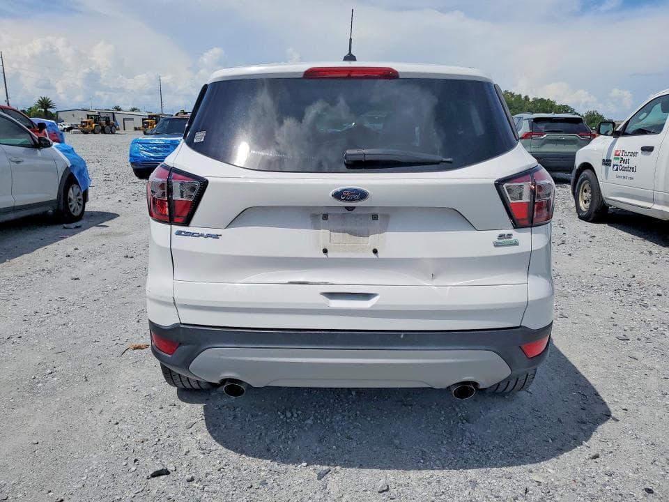 2017 FORD ESCAPE SE 6