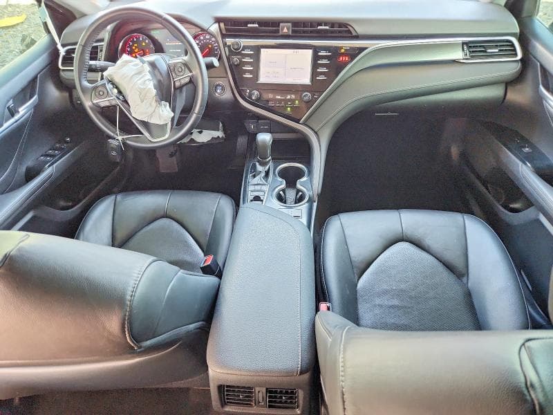 2018 TOYOTA CAMRY XSE 8