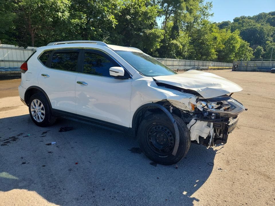 2017 NISSAN ROGUE S 4
