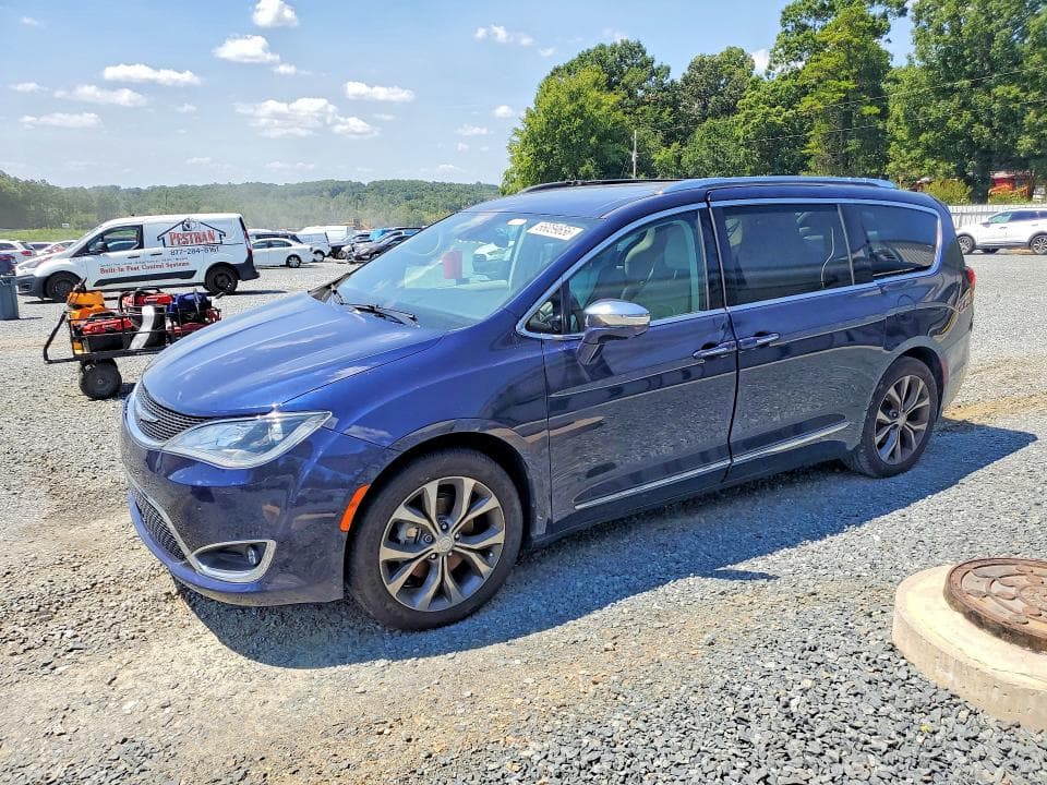 2017 CHRYSLER PACIFICA LIMITED - 1