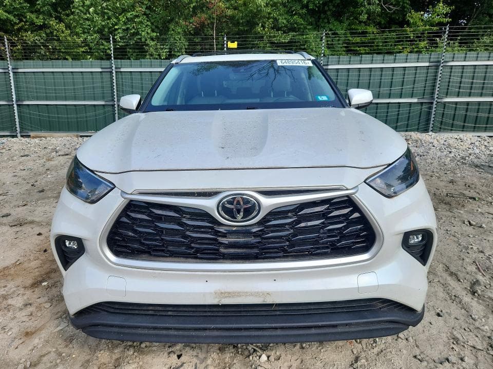 2022 TOYOTA HIGHLANDER XLE 5