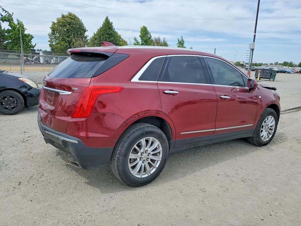2017 CADILLAC XT5 3