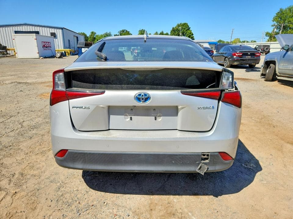 2019 TOYOTA PRIUS LE 6