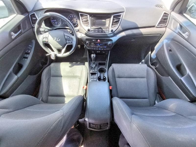 2017 HYUNDAI TUCSON VALUE 8