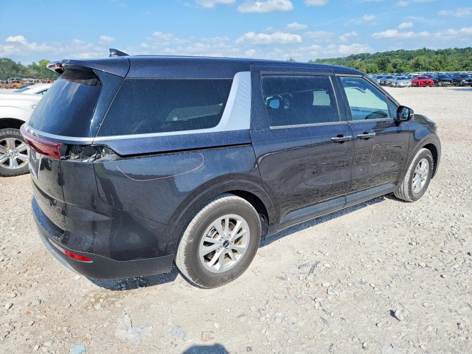 2024 KIA CARNIVAL LX 3