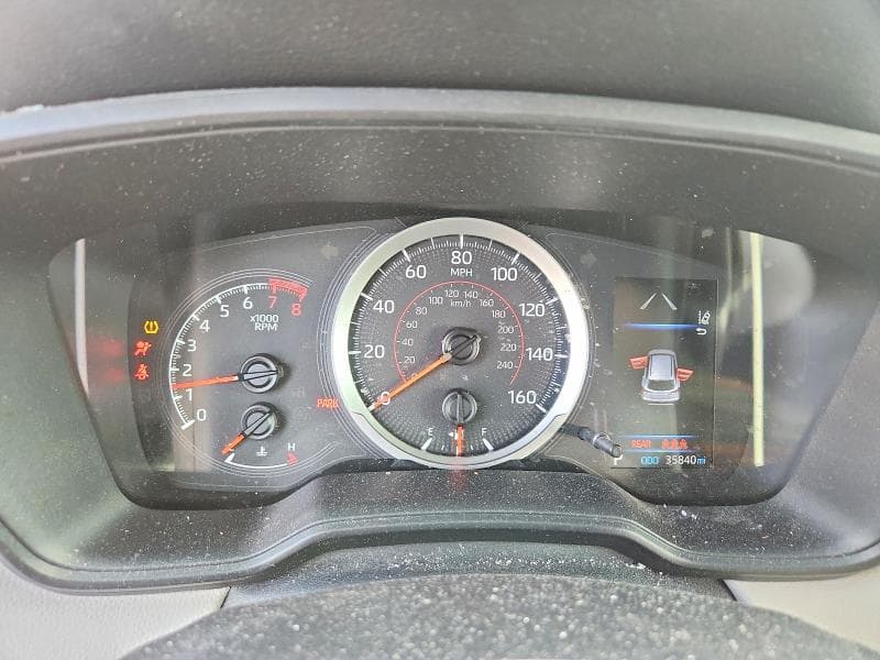2022 TOYOTA COROLLA CROSS L 9
