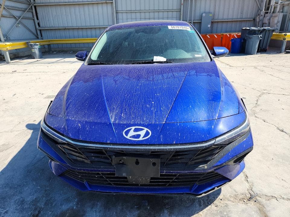 2024 HYUNDAI ELANTRA SEL 5