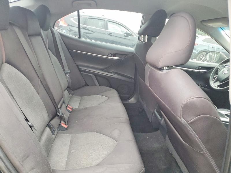2018 TOYOTA CAMRY LE 10