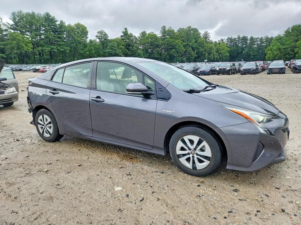 2018 TOYOTA PRIUS TWO 4
