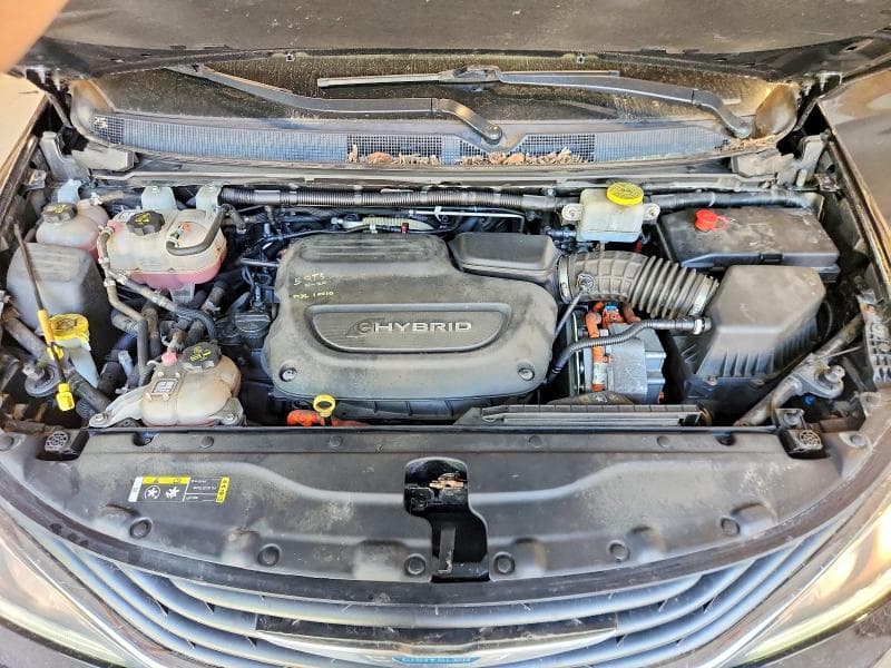 2018 CHRYSLER PACIFICA HYBRID LIMITED 12