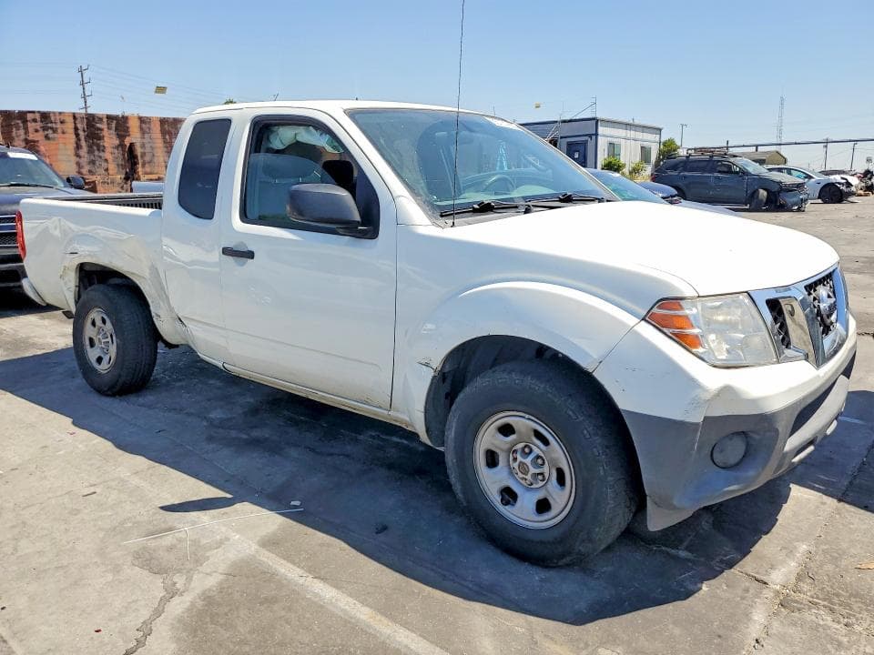 2017 NISSAN FRONTIER S 4