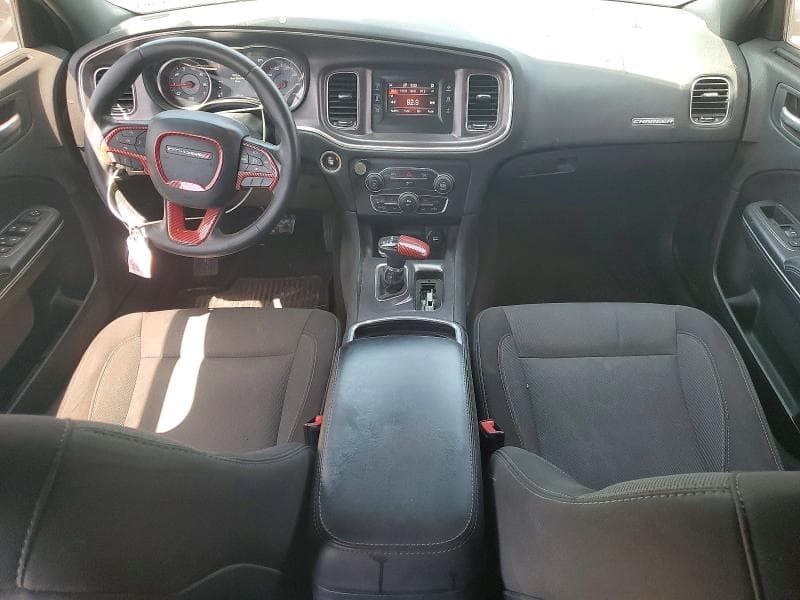 2017 DODGE CHARGER SE 8