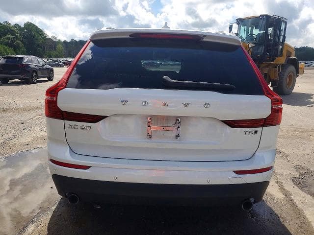 2021 VOLVO XC60 T5 MOMENTUM 6
