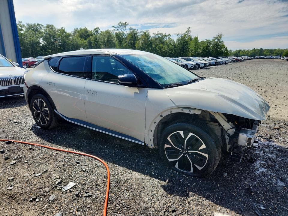 2023 KIA EV6 WIND 4