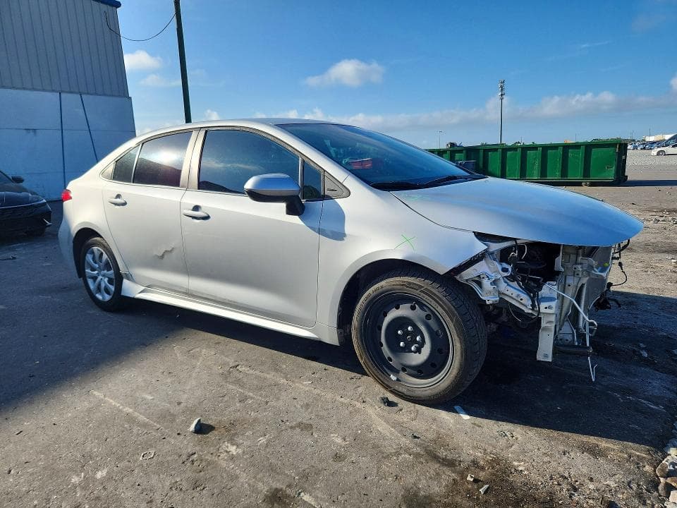 2024 TOYOTA COROLLA LE 4
