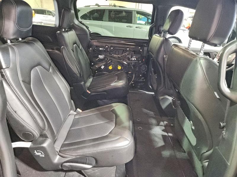 2026 CHRYSLER PACIFICA SELECT 11