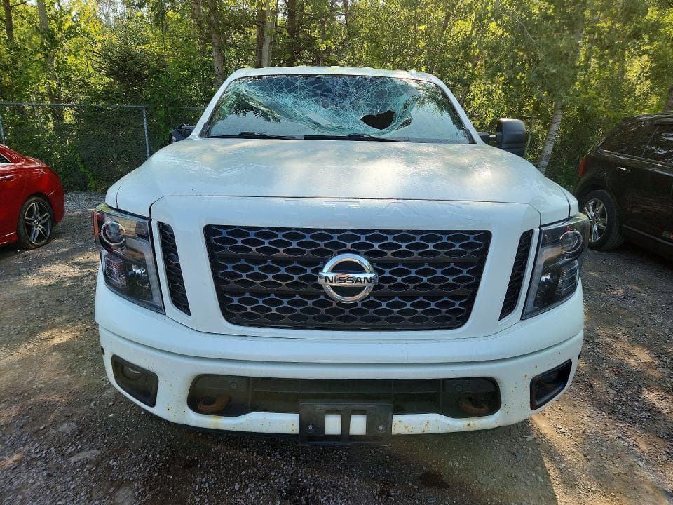 2018 NISSAN TITAN SV 5