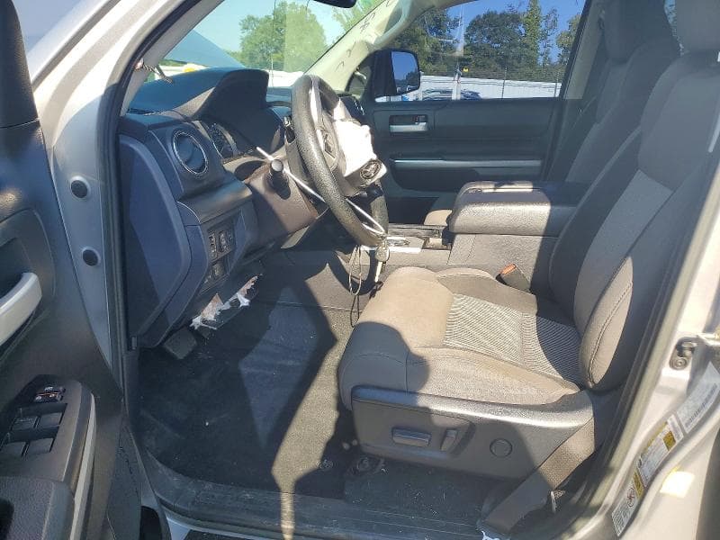 2017 TOYOTA TUNDRA SR5 7