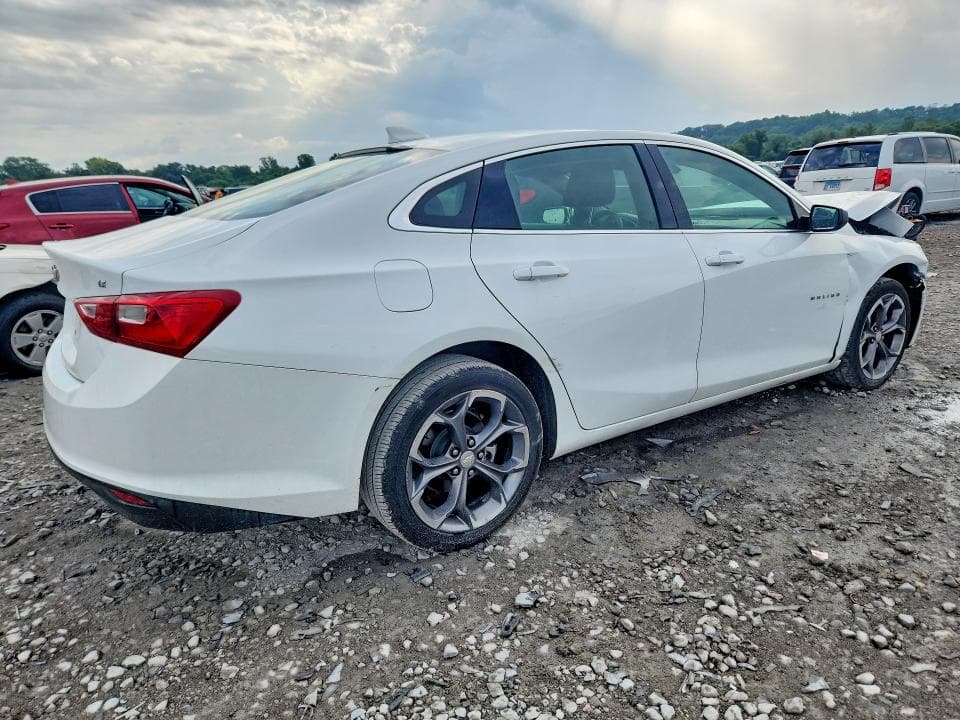 2023 CHEVROLET MALIBU LT 3