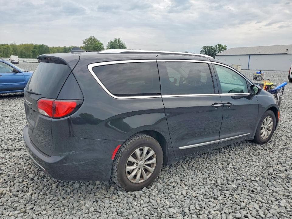 2018 CHRYSLER PACIFICA TOURING L PLUS 3