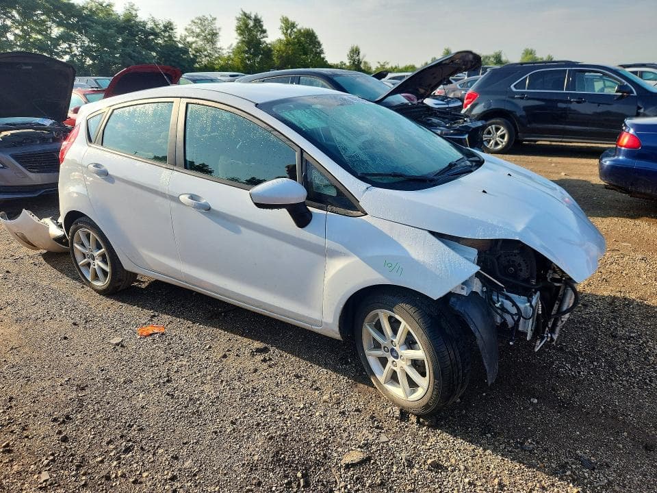 2019 FORD FIESTA SE 4