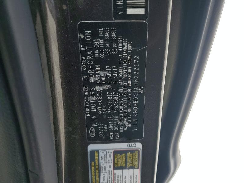 2017 KIA SEDONA LX 13
